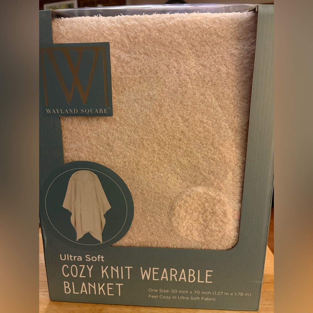 Wayland Square Ultra Soft Cozy Knit Wearable Blanket, hooded throw with pockets
